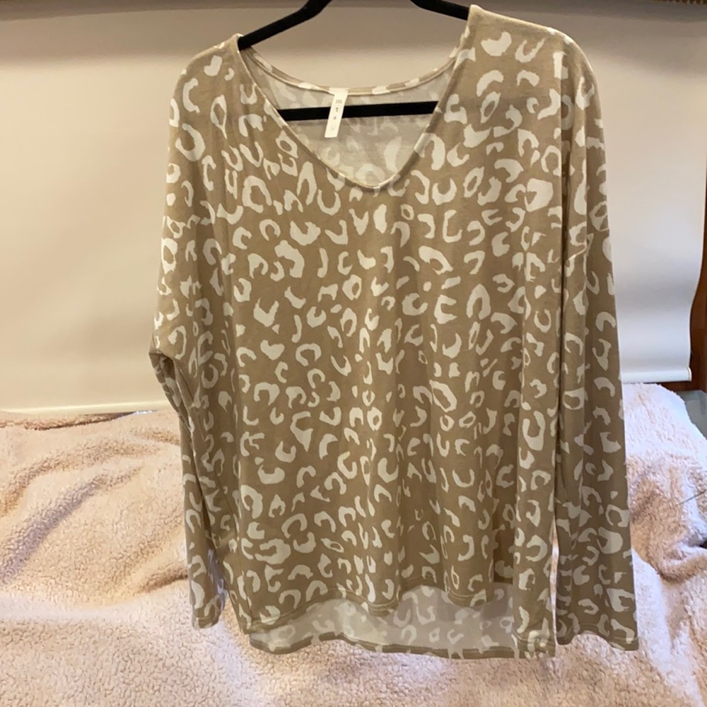Long sleeve top